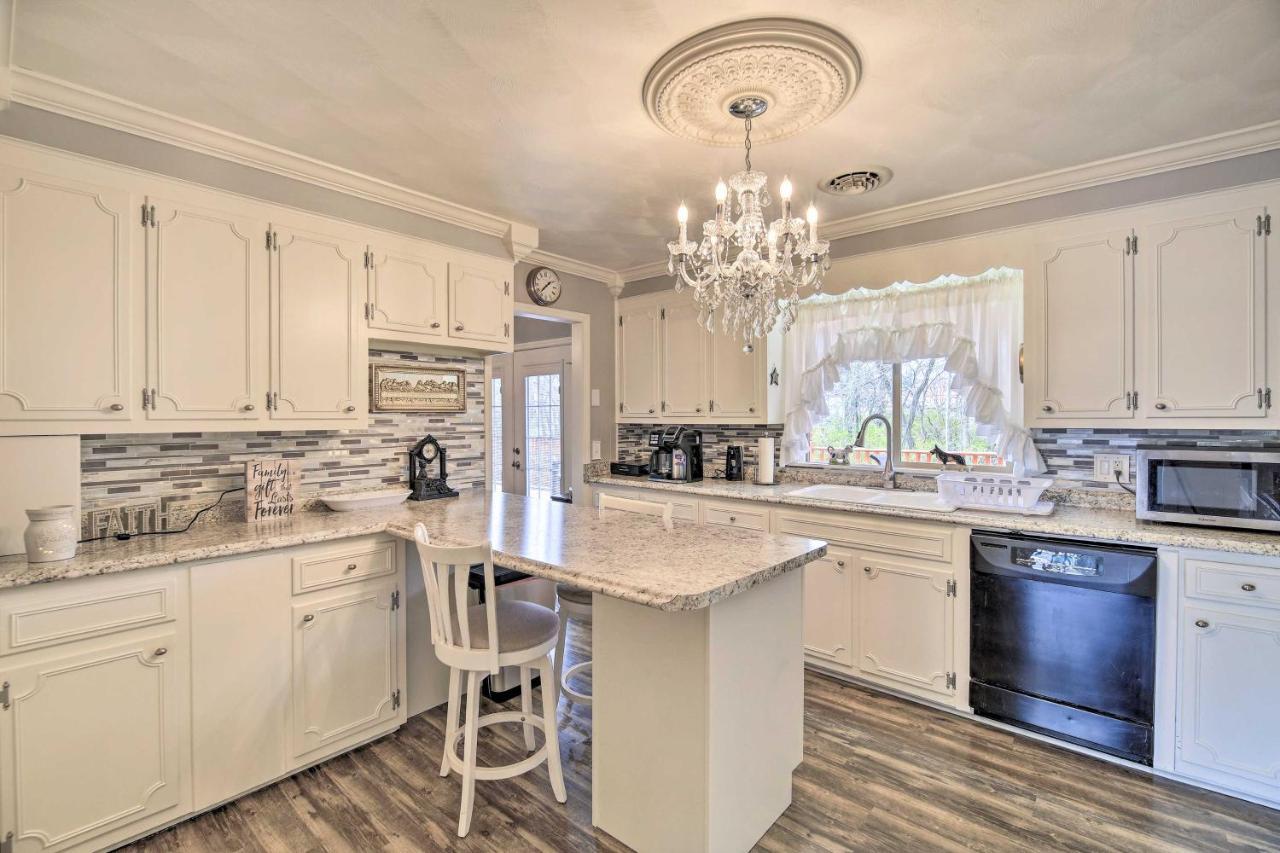 Villa Bristol Retreat With Creek Access 2 Mi To Dtwn Exterior foto