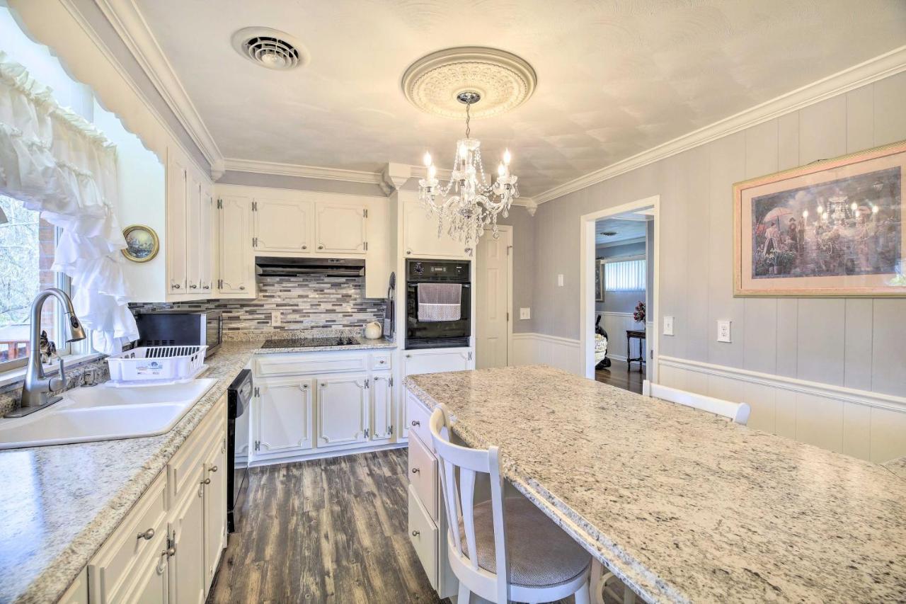 Villa Bristol Retreat With Creek Access 2 Mi To Dtwn Exterior foto